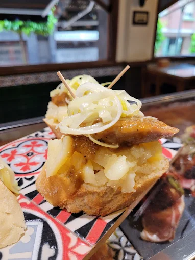 Pintxos caseros en La Esquina de Baco, bar en Sestao
